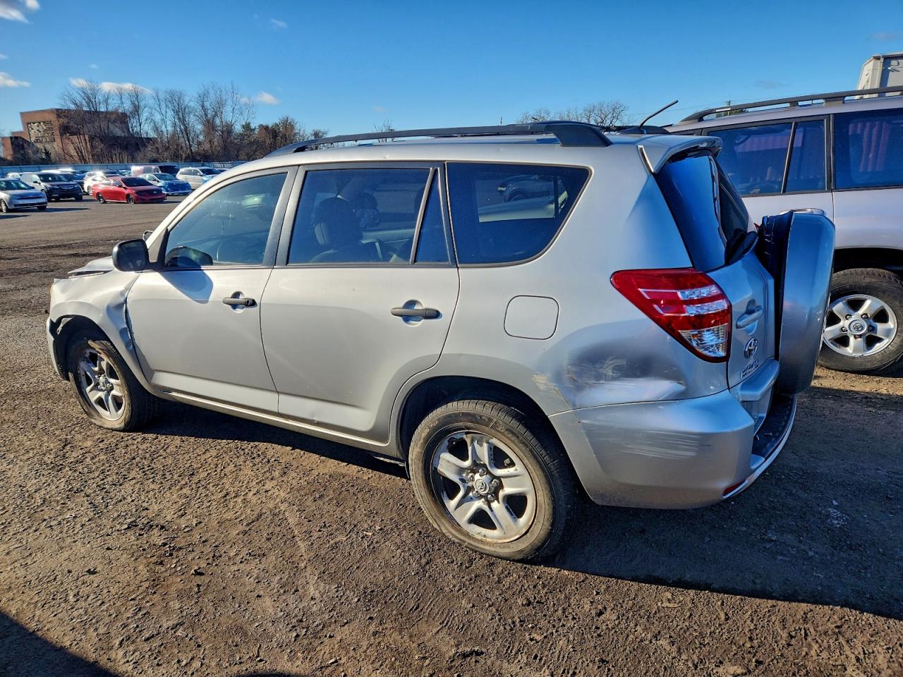 2011 TOYOTA RAV4 BASE photo 2