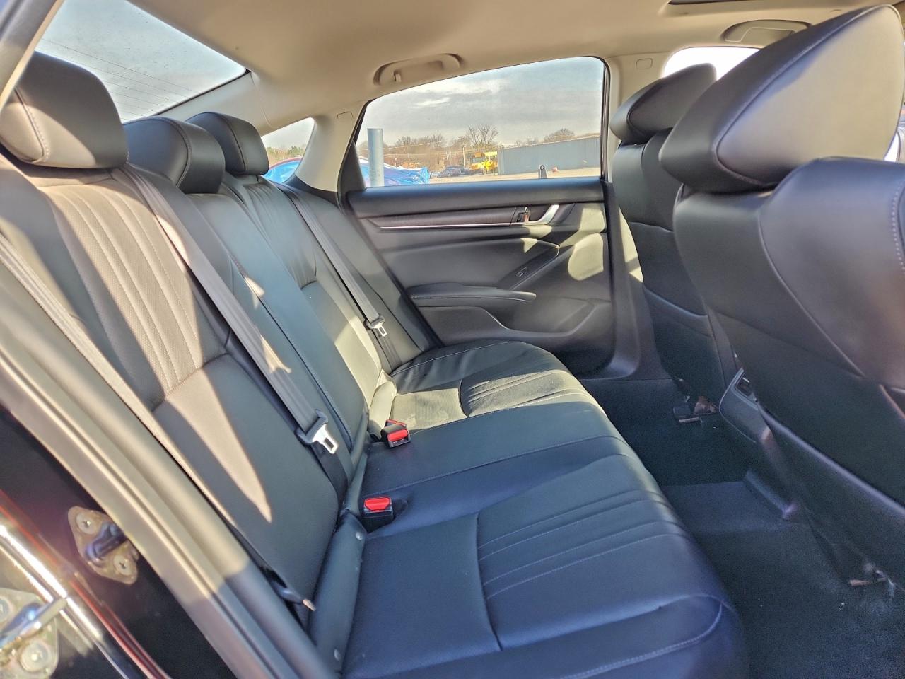2018 HONDA ACCORD EXL photo 10