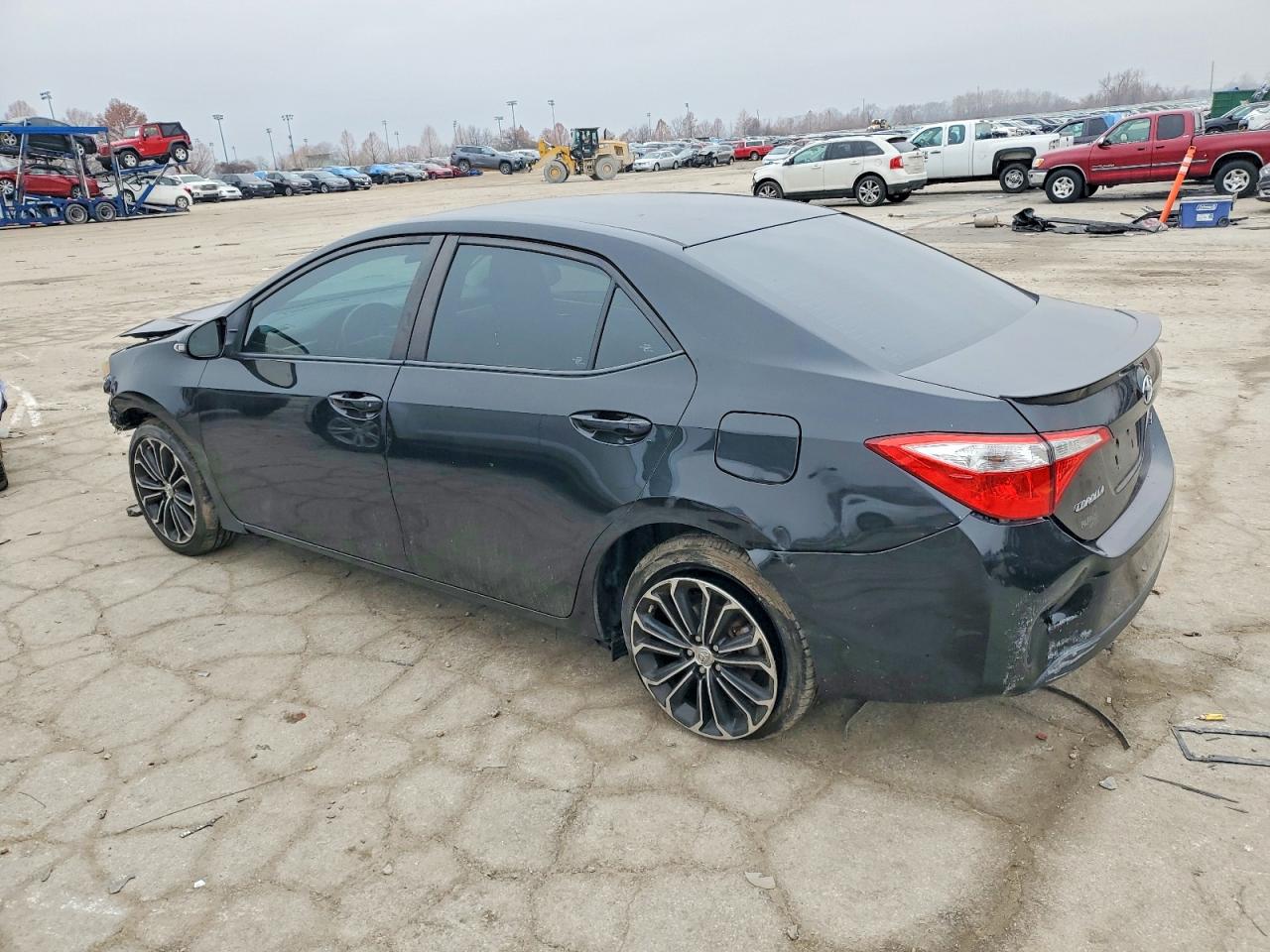2014 TOYOTA COROLLA L photo 2