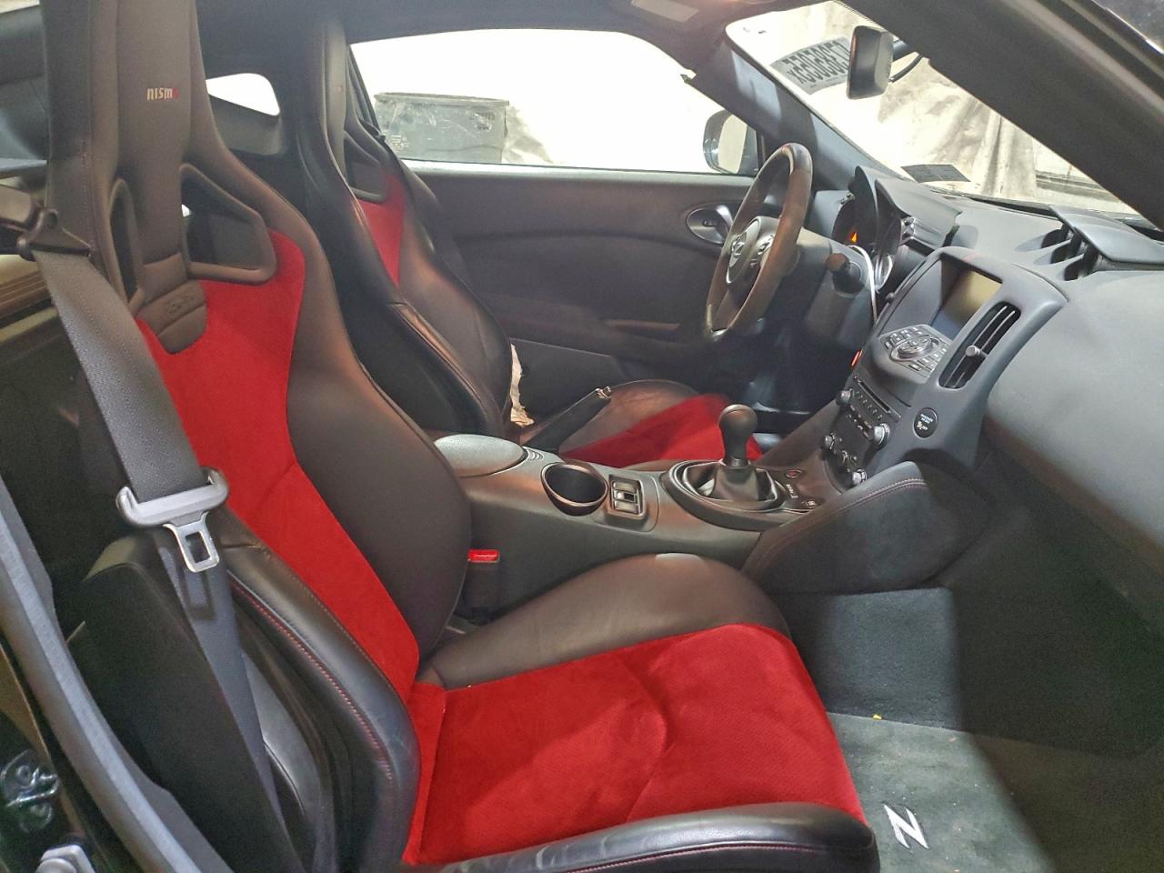 2019 NISSAN 370Z BASE photo 10