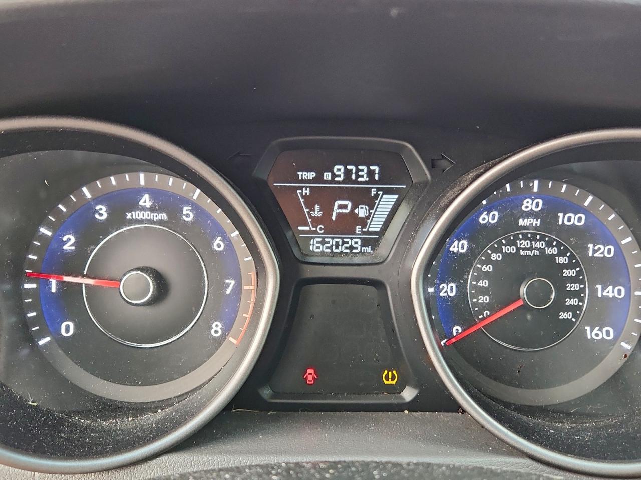2014 HYUNDAI ELANTRA SE photo 9