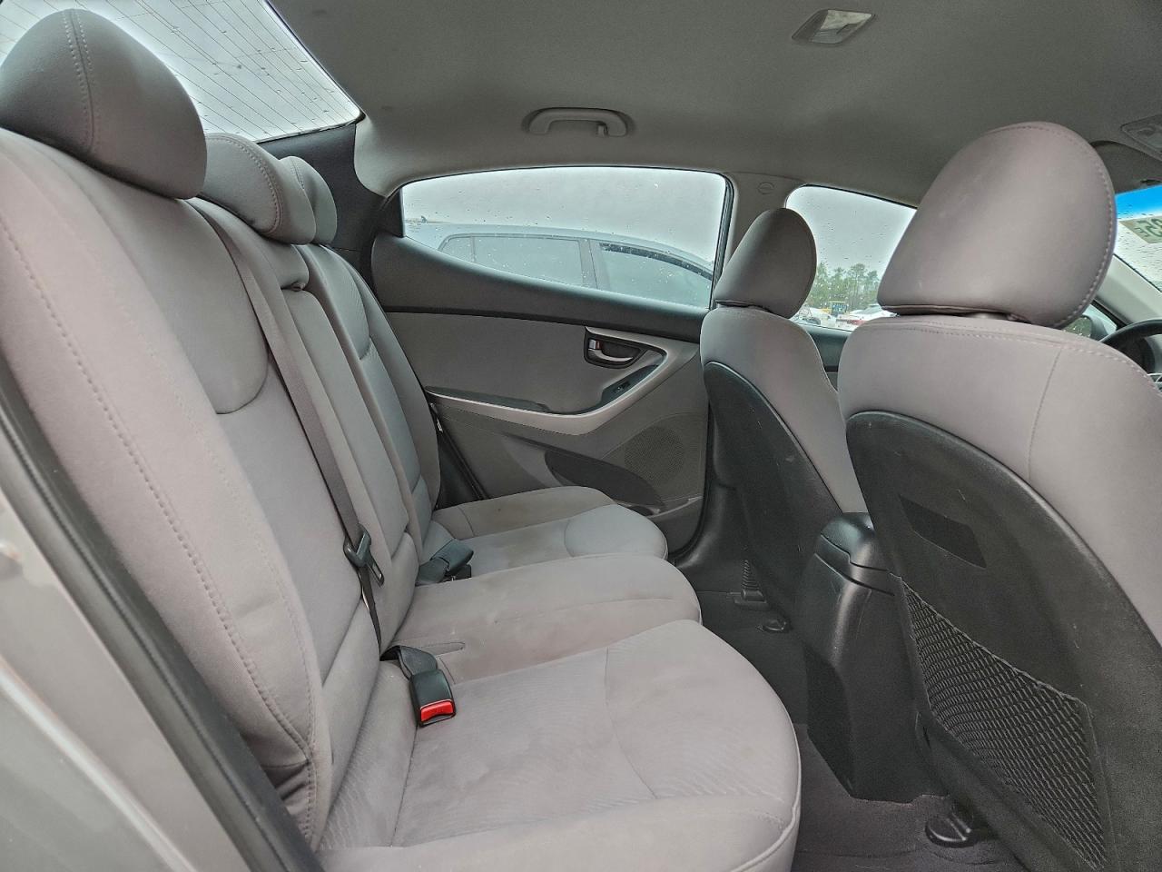 2014 HYUNDAI ELANTRA SE photo 10