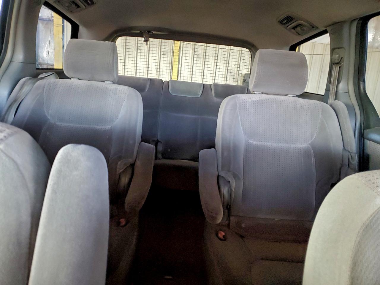2006 TOYOTA SIENNA CE photo 37