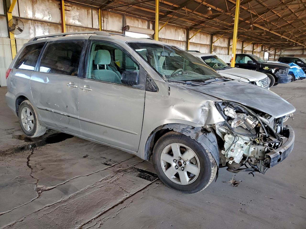 2006 TOYOTA SIENNA CE photo 13