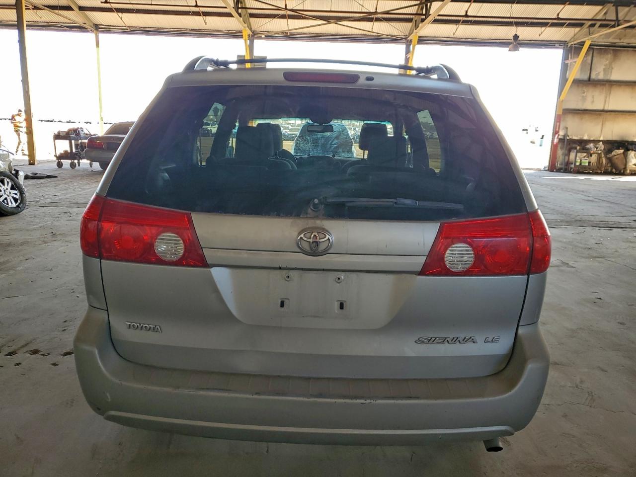 2006 TOYOTA SIENNA CE photo 21