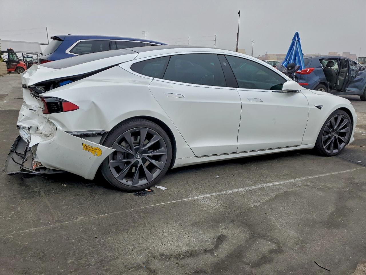 2018 TESLA MODEL S photo 3