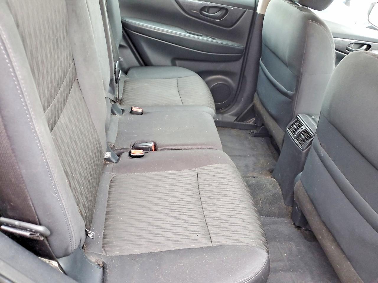 2019 NISSAN ROGUE S photo 11