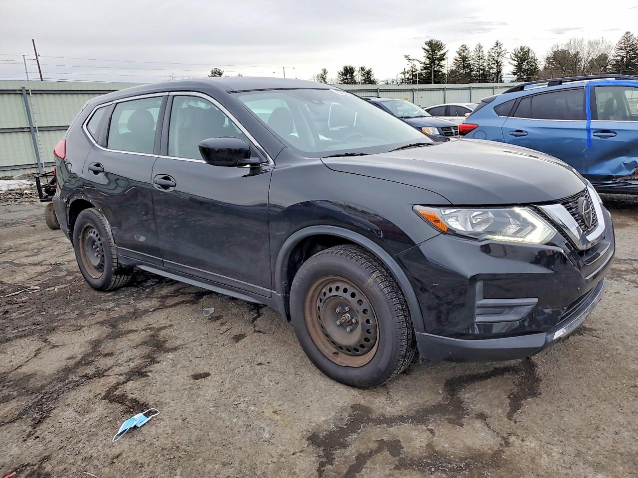 2019 NISSAN ROGUE S photo 4