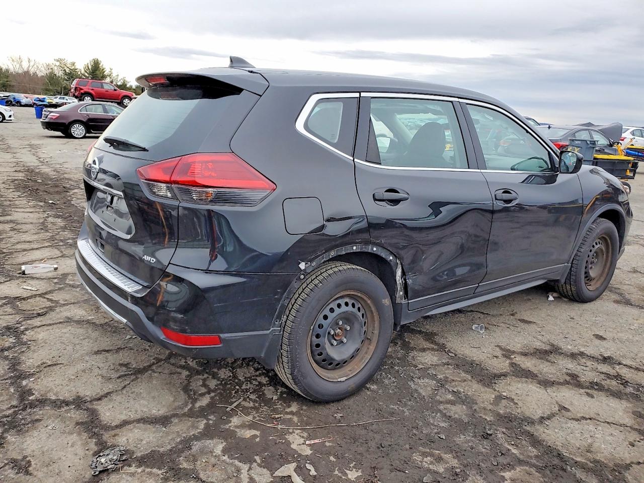 2019 NISSAN ROGUE S photo 3