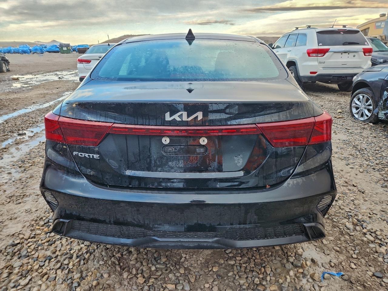 2024 KIA FORTE LX photo 6