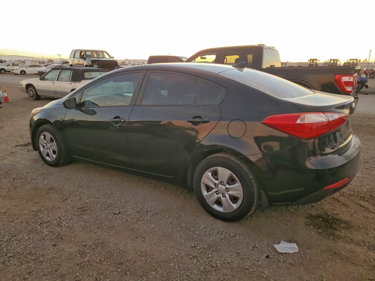 2015 KIA FORTE LX photo 2
