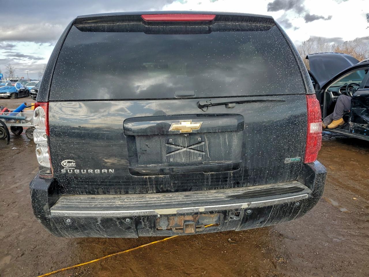 2011 CHEVROLET SUBURBAN K1500 LTZ photo 11