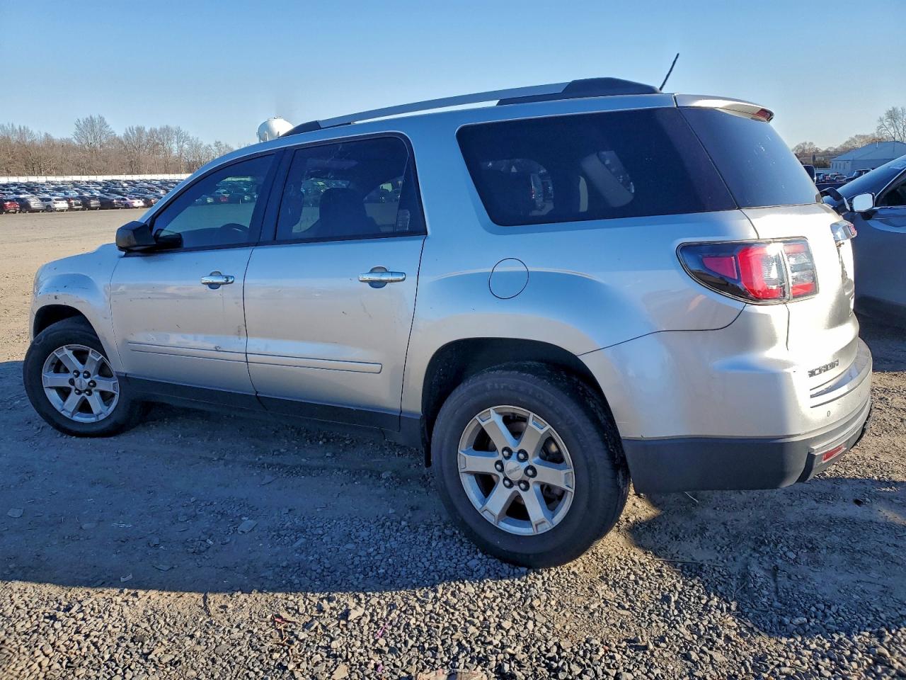 2015 GMC ACADIA SLE photo 3