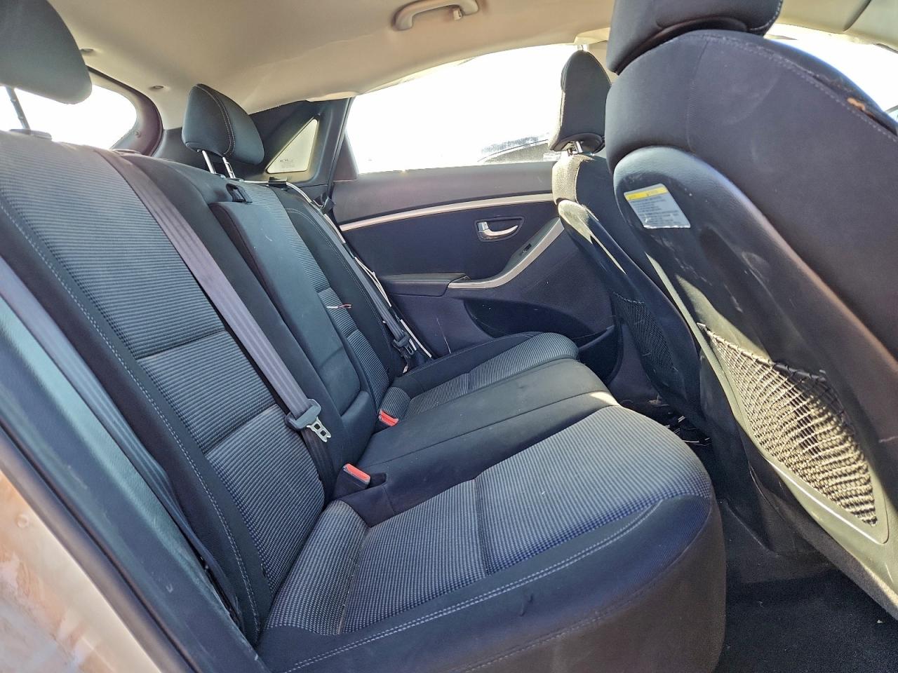 2016 HYUNDAI ELANTRA GT photo 10