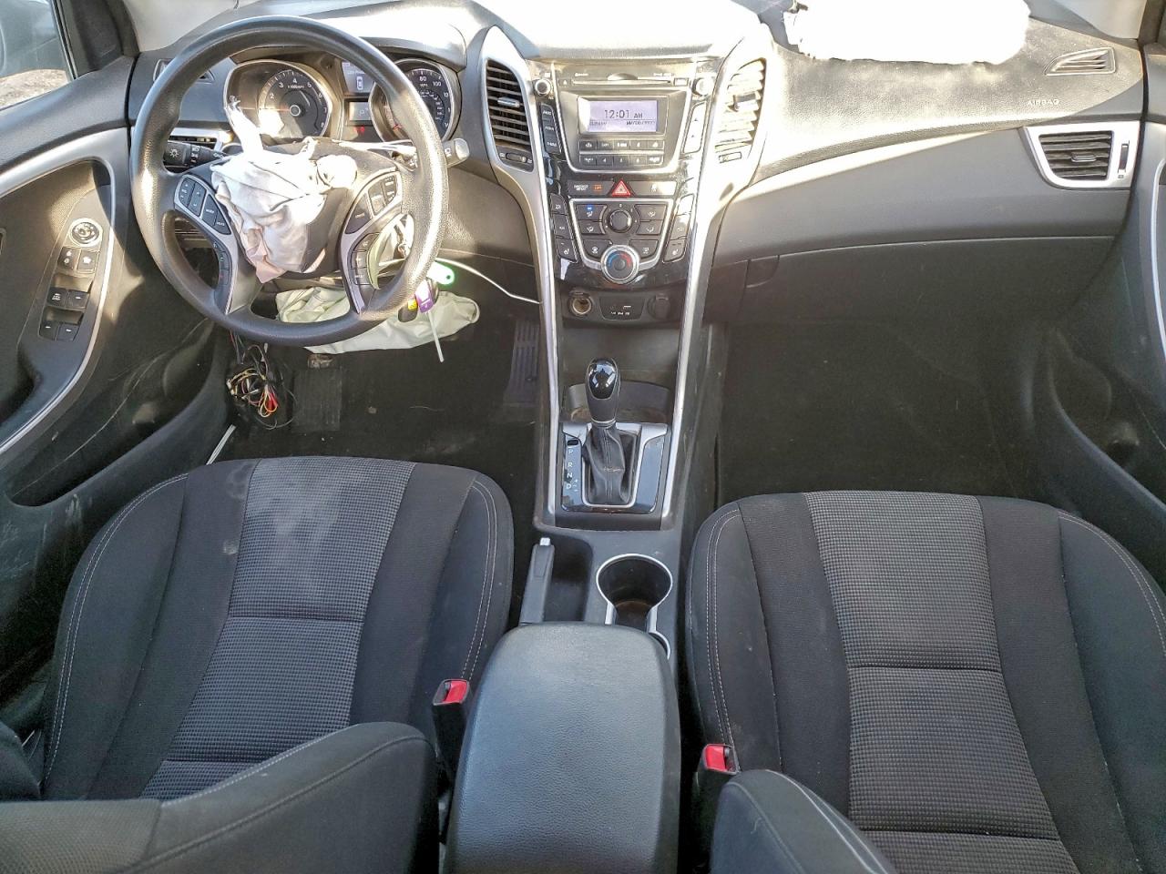 2016 HYUNDAI ELANTRA GT photo 8