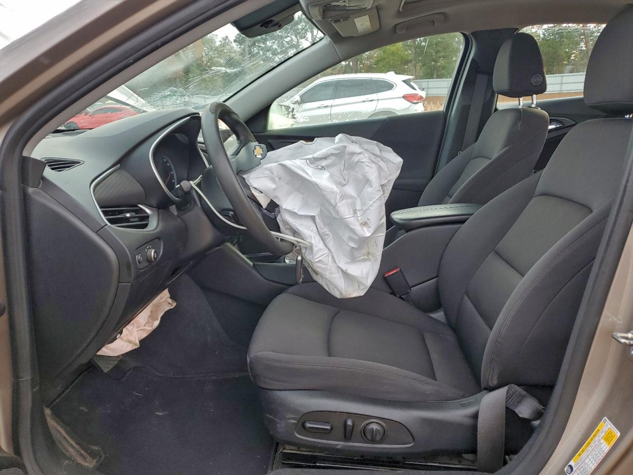 2023 CHEVROLET MALIBU LT photo 7