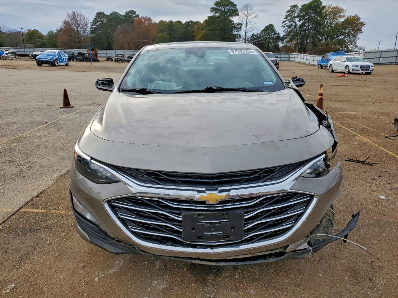 2023 CHEVROLET MALIBU LT photo 5