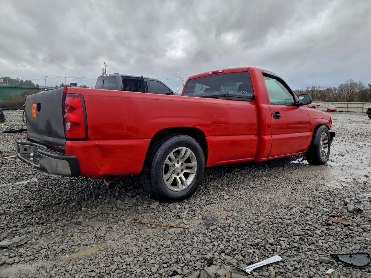 2004 CHEVROLET SILVERADO C1500 photo 5