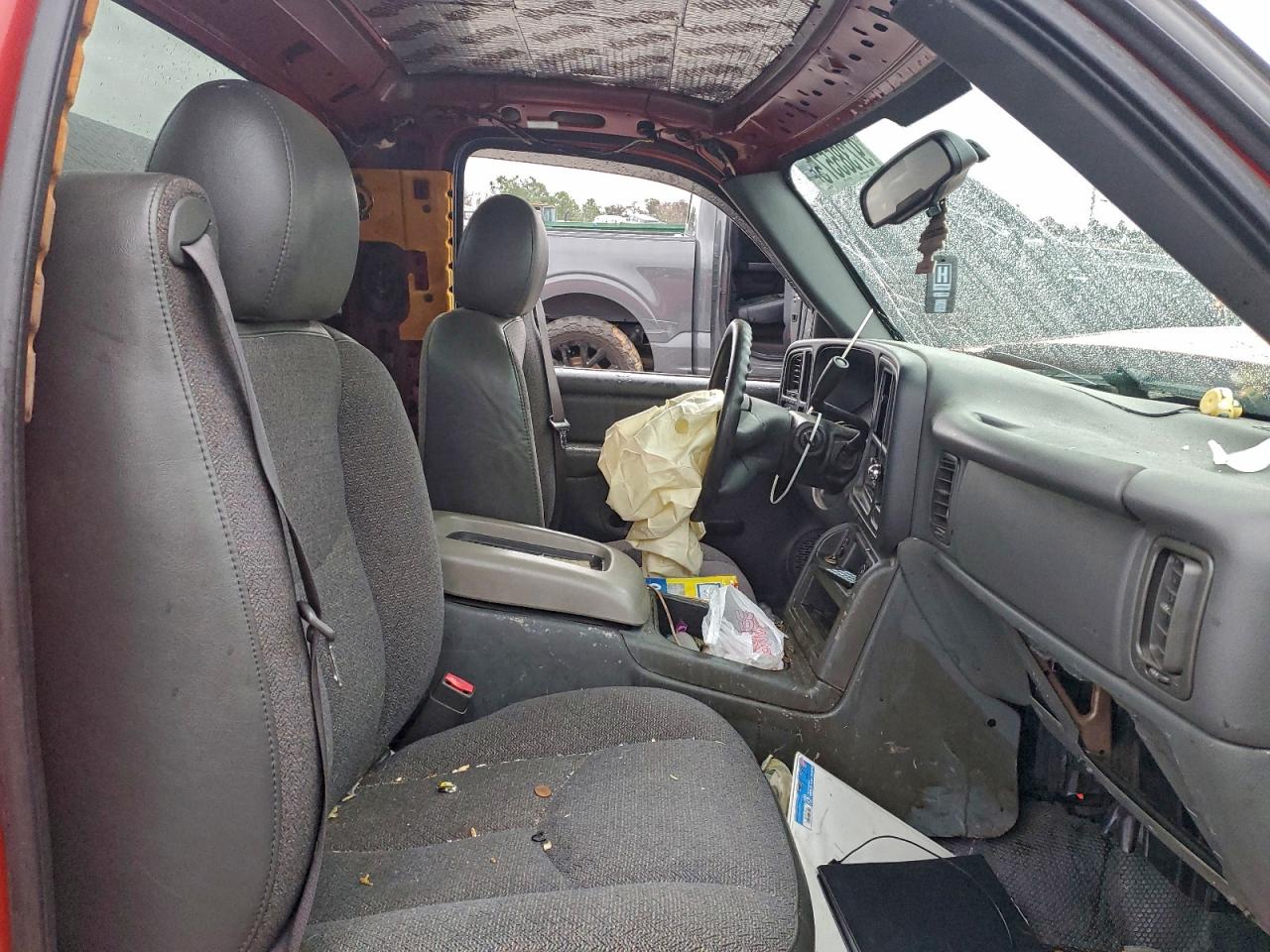 2004 CHEVROLET SILVERADO C1500 photo 13