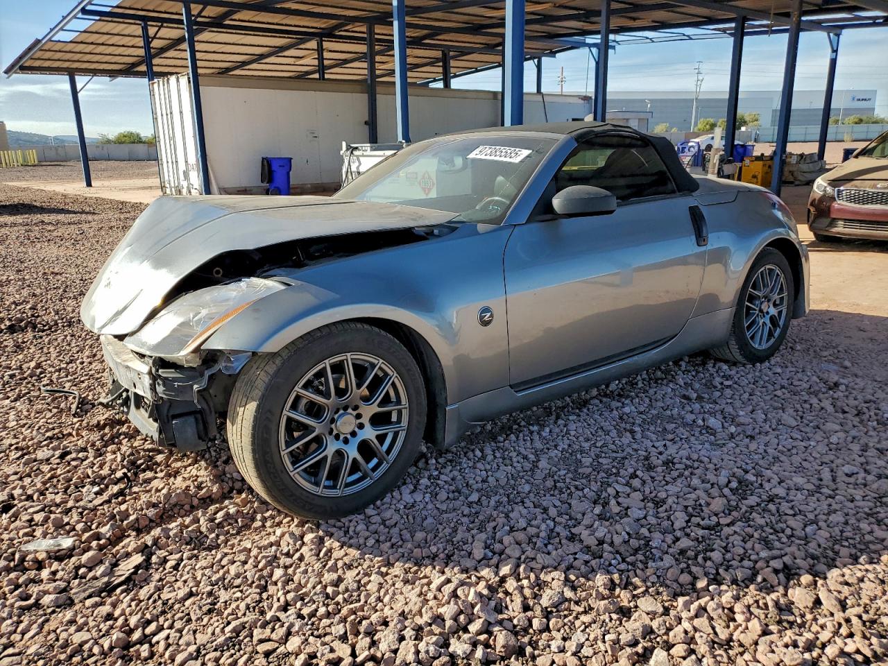 2005 NISSAN 350Z