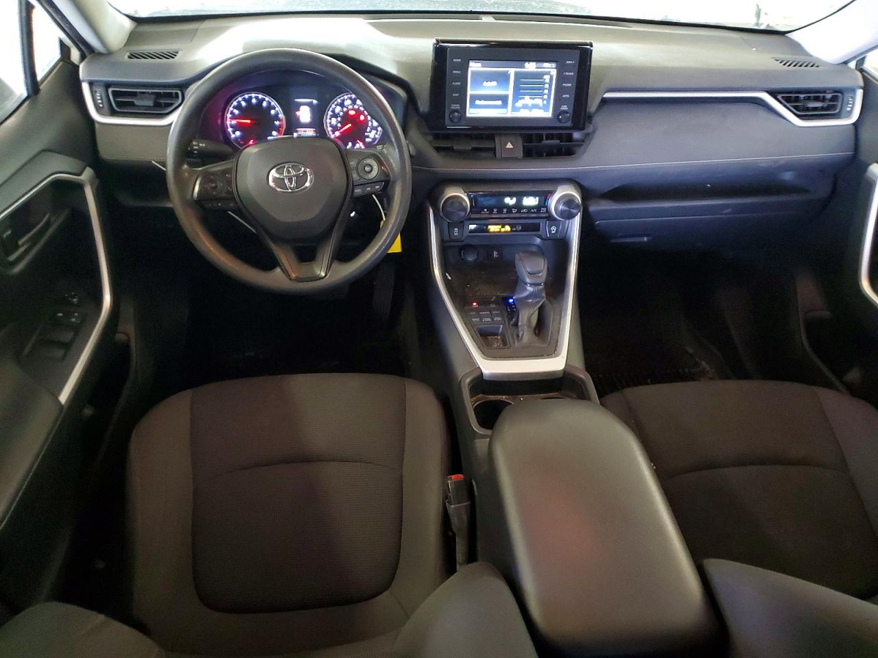 2019 TOYOTA RAV4 LE photo 15