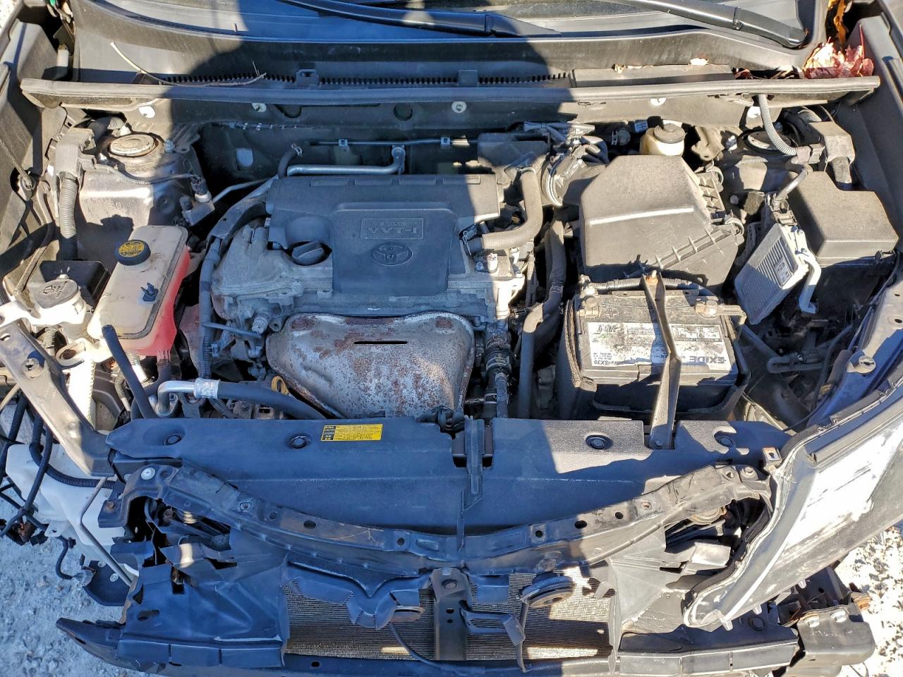 2015 TOYOTA RAV4 XLE photo 12