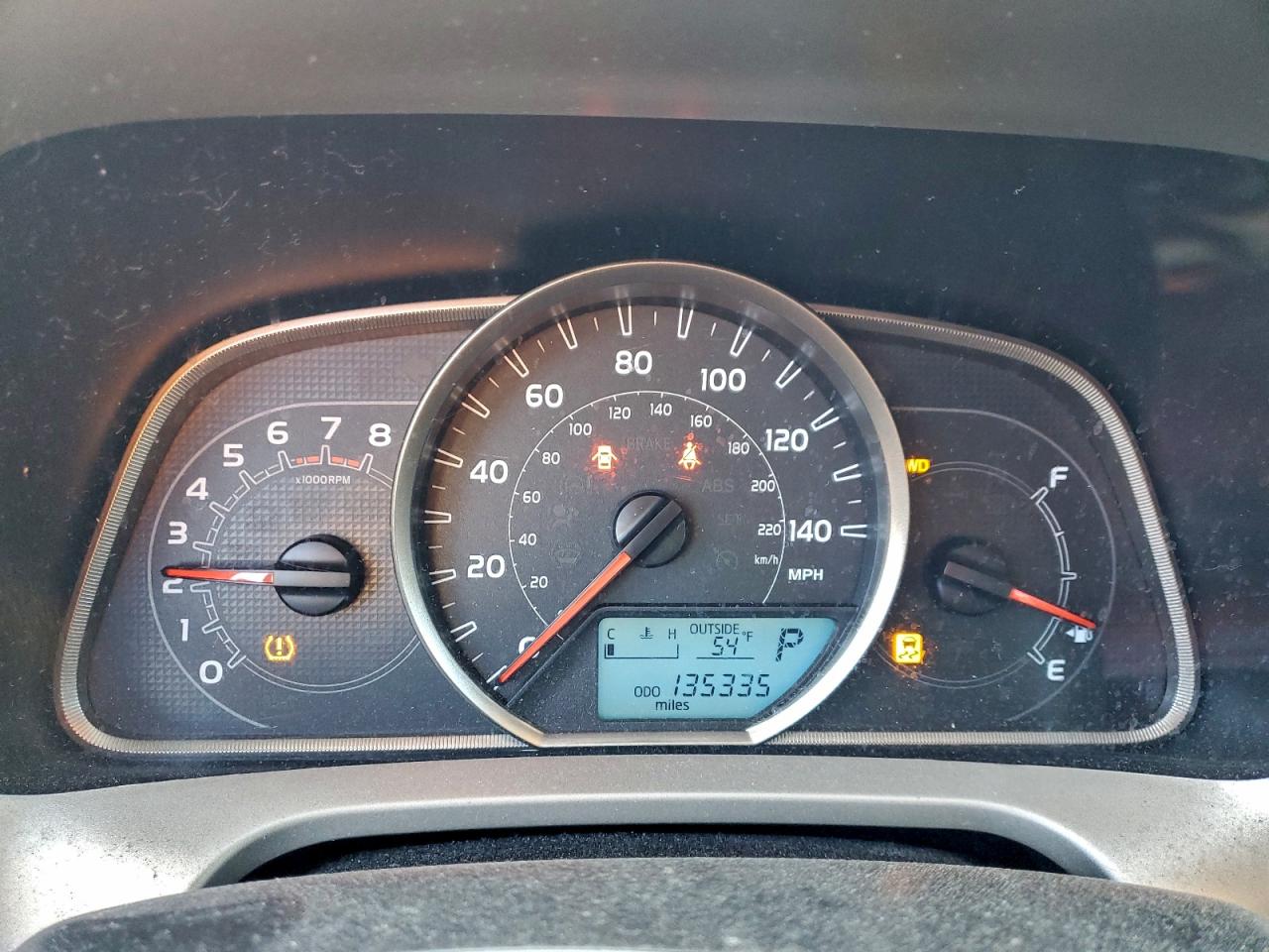2015 TOYOTA RAV4 XLE photo 9