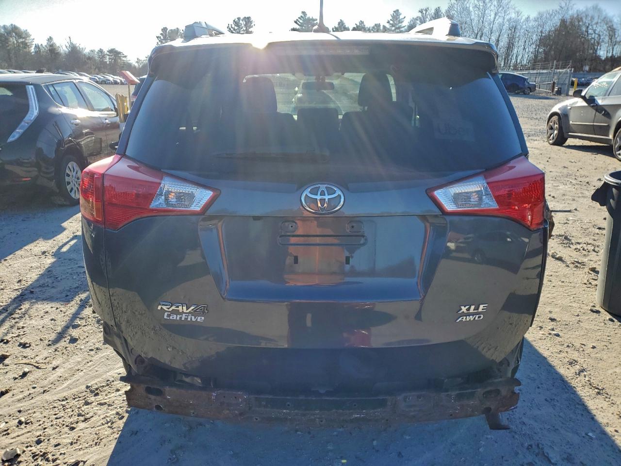 2015 TOYOTA RAV4 XLE photo 6