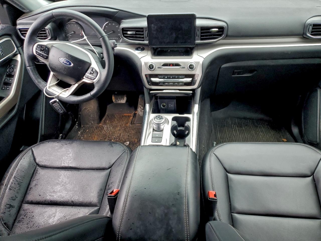 2023 FORD EXPLORER XLT photo 8