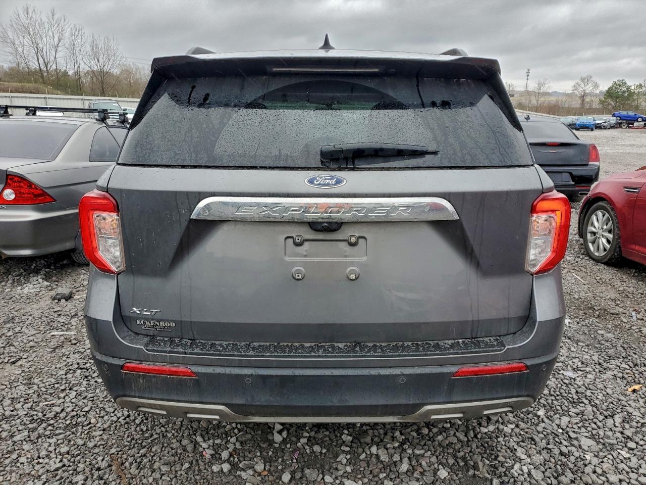 2023 FORD EXPLORER XLT photo 6