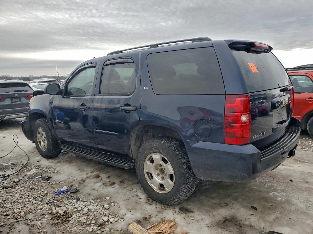 2009 CHEVROLET TAHOE K1500 LS photo 2