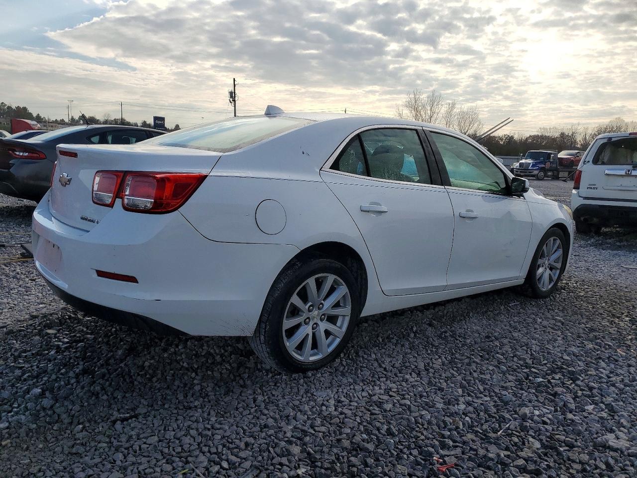 2014 CHEVROLET MALIBU 2LT photo 3