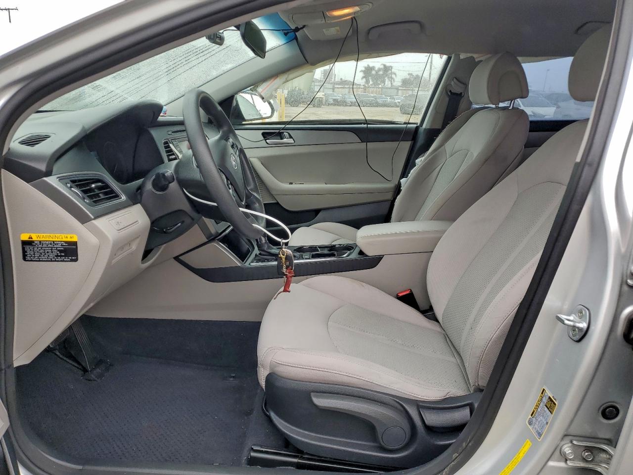 2015 HYUNDAI SONATA SE photo 7