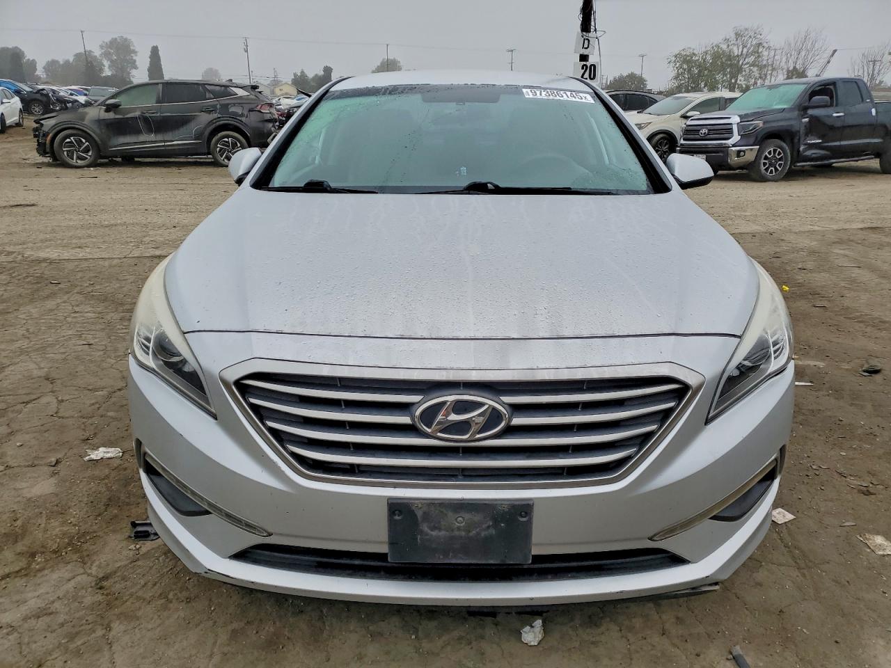 2015 HYUNDAI SONATA SE photo 5