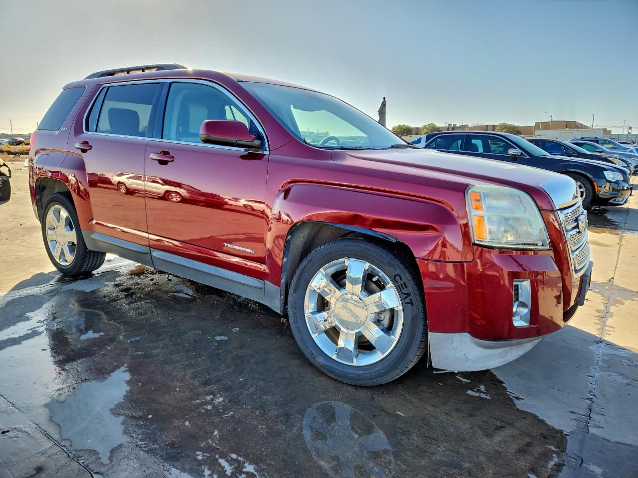 2011 GMC TERRAIN SLT photo 4