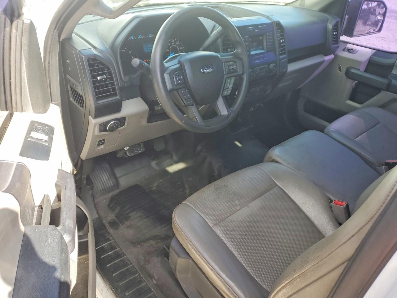 2016 FORD F150 photo 8