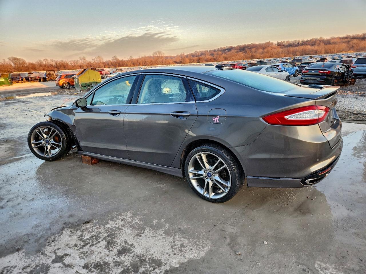 2013 FORD FUSION photo 2