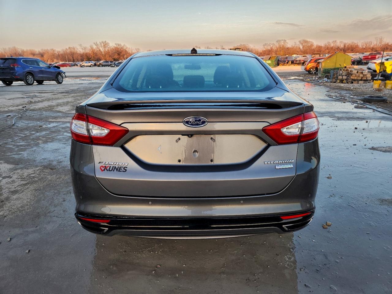 2013 FORD FUSION photo 6