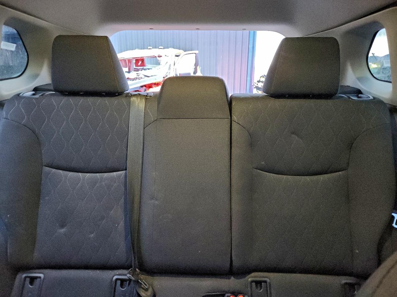 2025 TOYOTA COROLLA CROSS LE photo 10