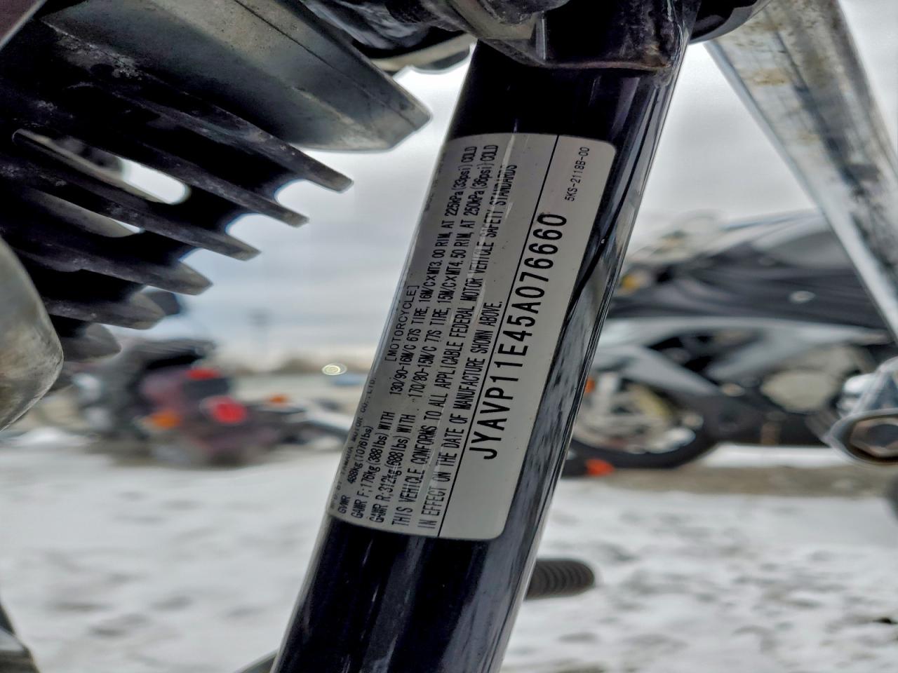 2005 YAMAHA XVS1100 A photo 9