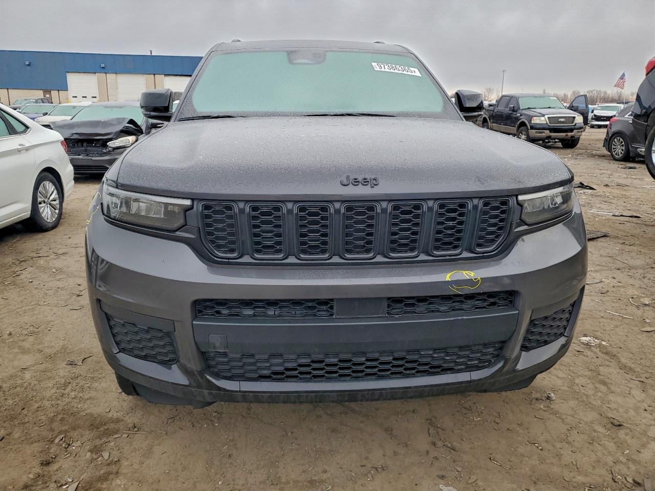 2022 JEEP GRAND CHEROKEE L LAREDO photo 5