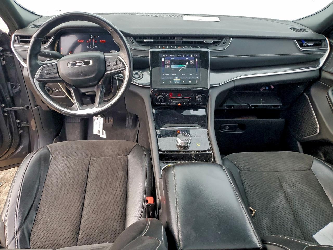 2022 JEEP GRAND CHEROKEE L LAREDO photo 8