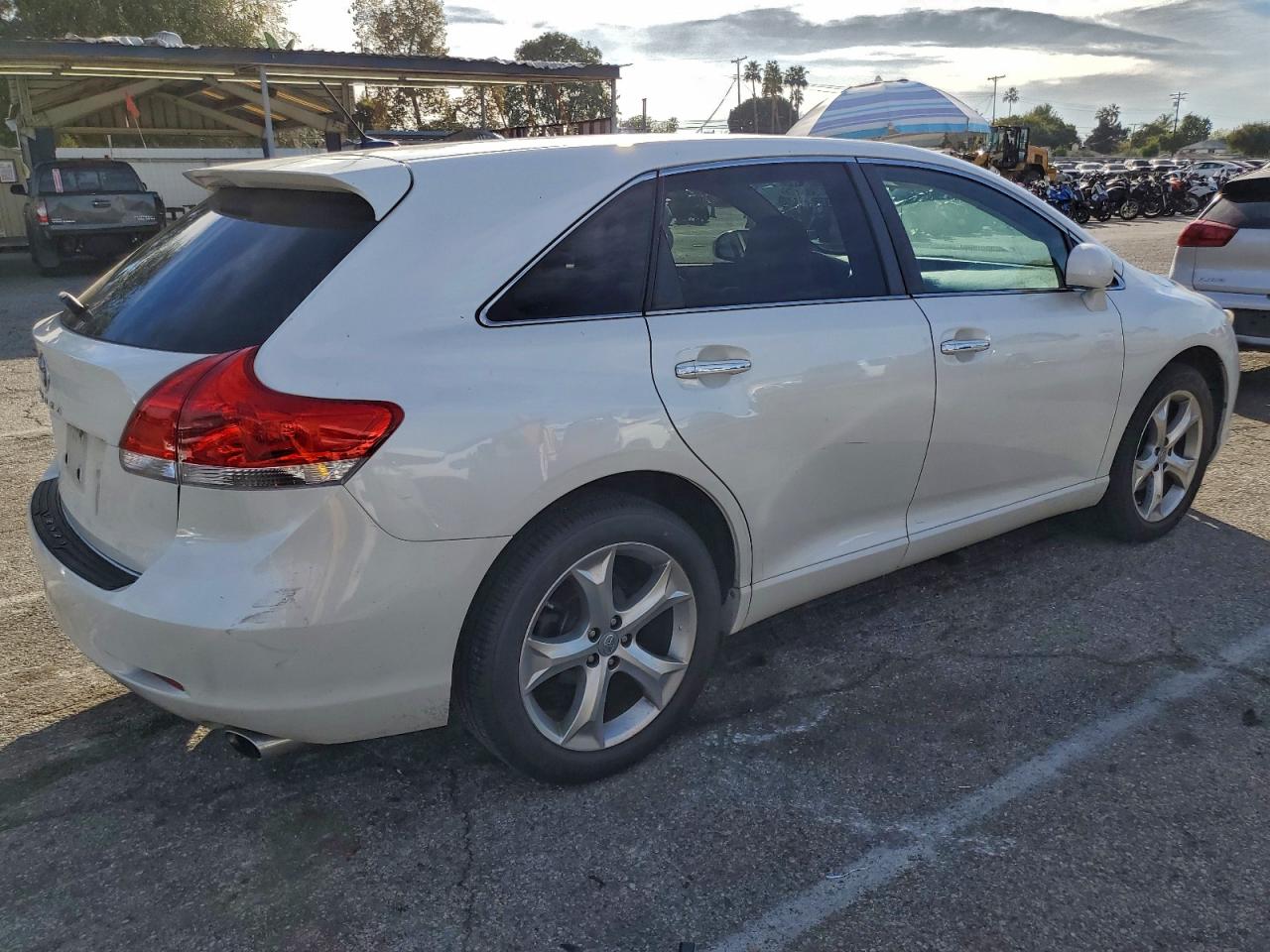 2009 TOYOTA VENZA photo 3