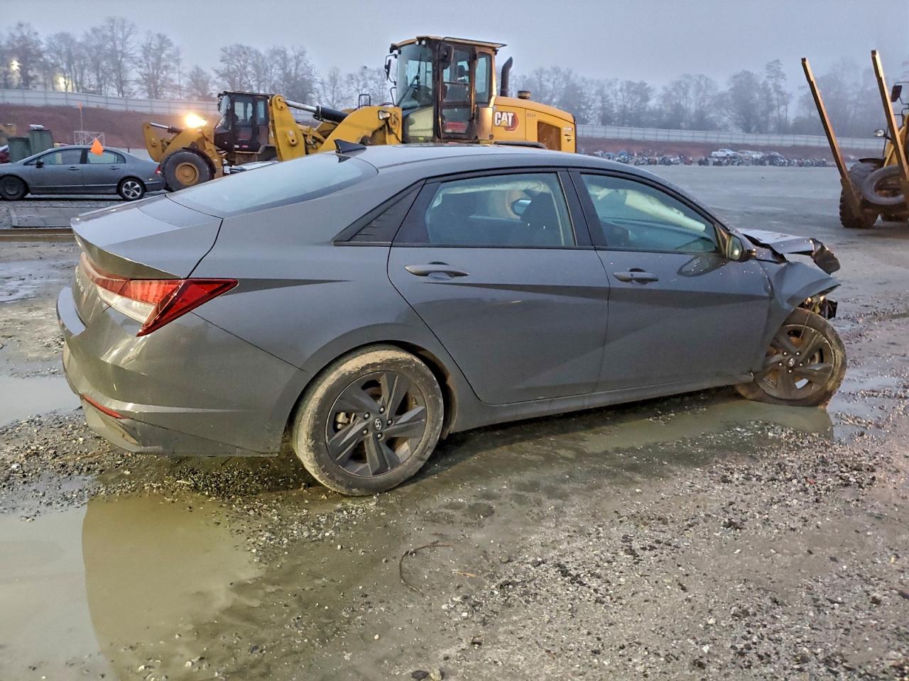 2023 HYUNDAI ELANTRA SEL photo 5