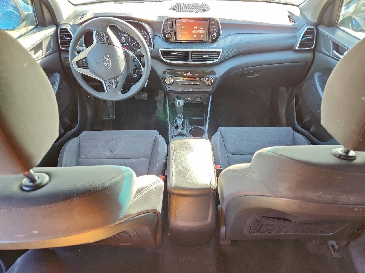 2021 HYUNDAI TUCSON SE photo 8