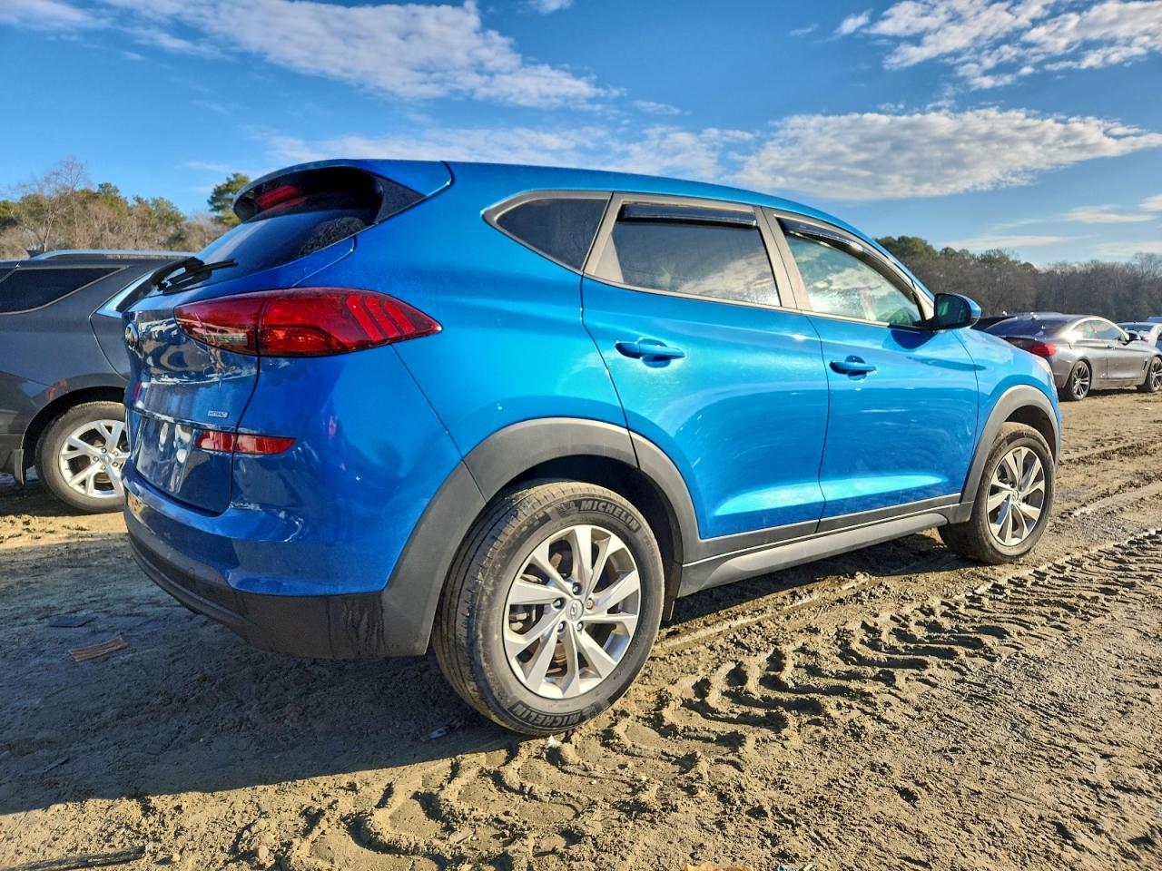2021 HYUNDAI TUCSON SE photo 3