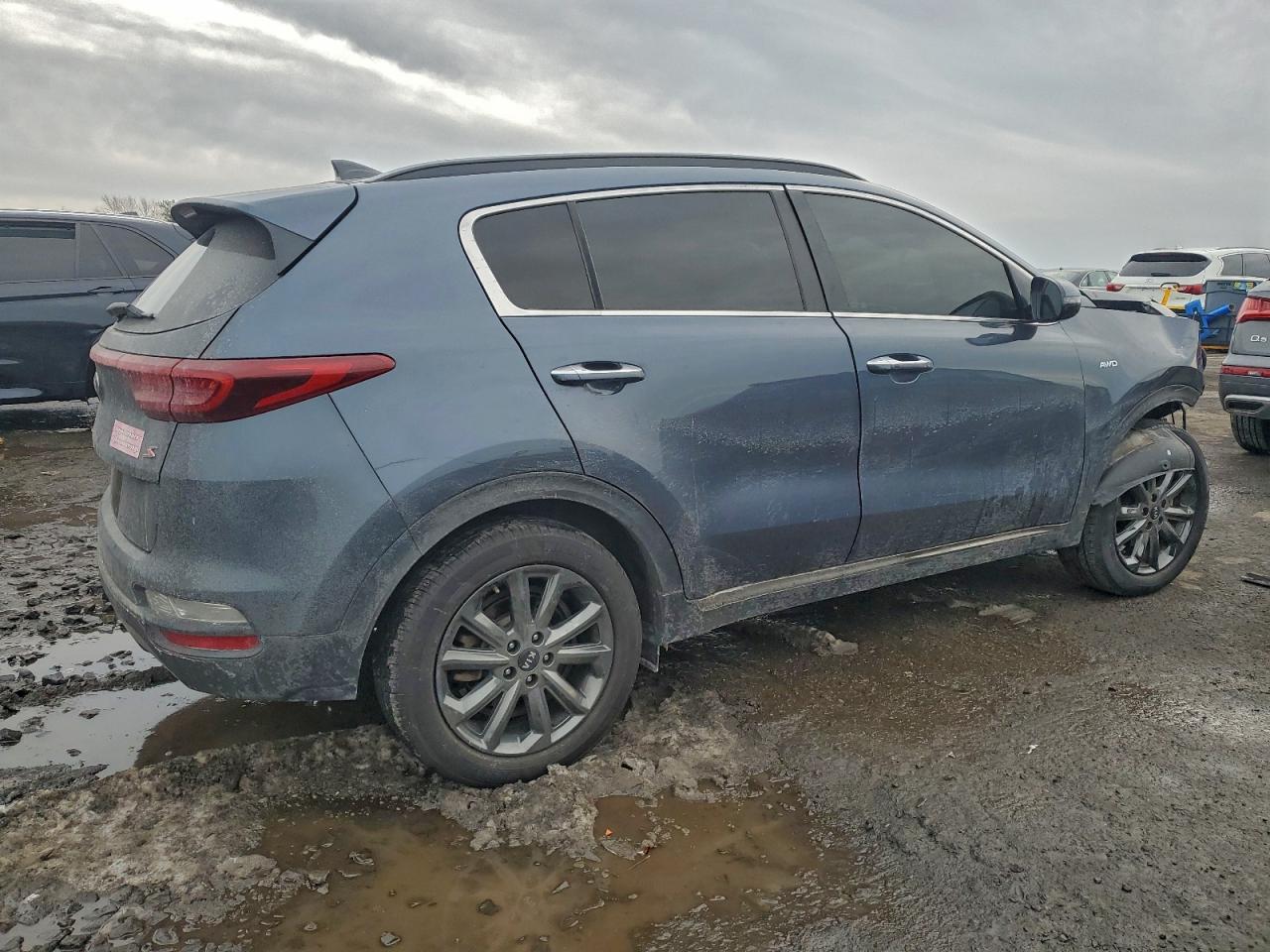 2020 KIA SPORTAGE S photo 3