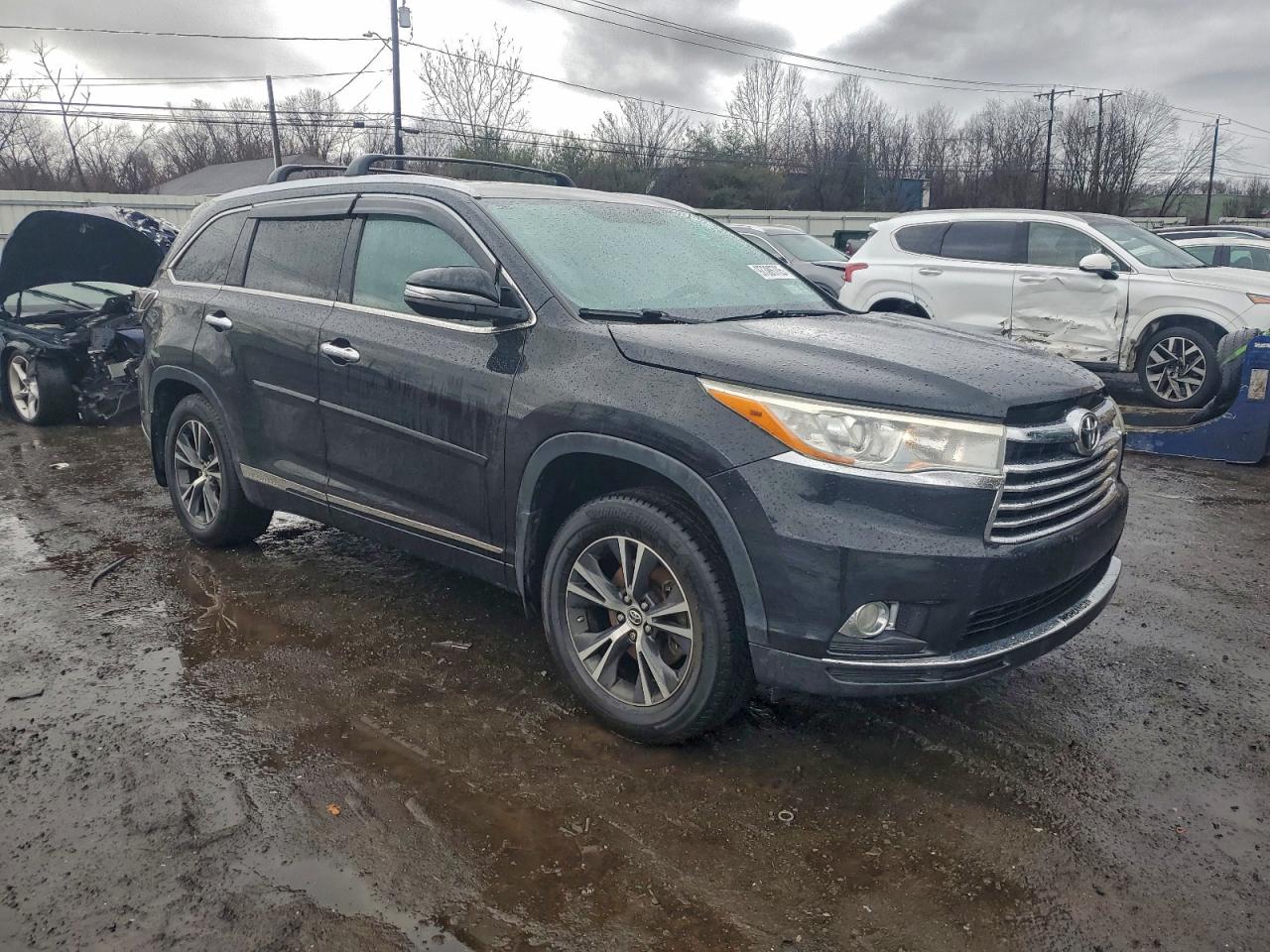 2016 TOYOTA HIGHLANDER XLE photo 4