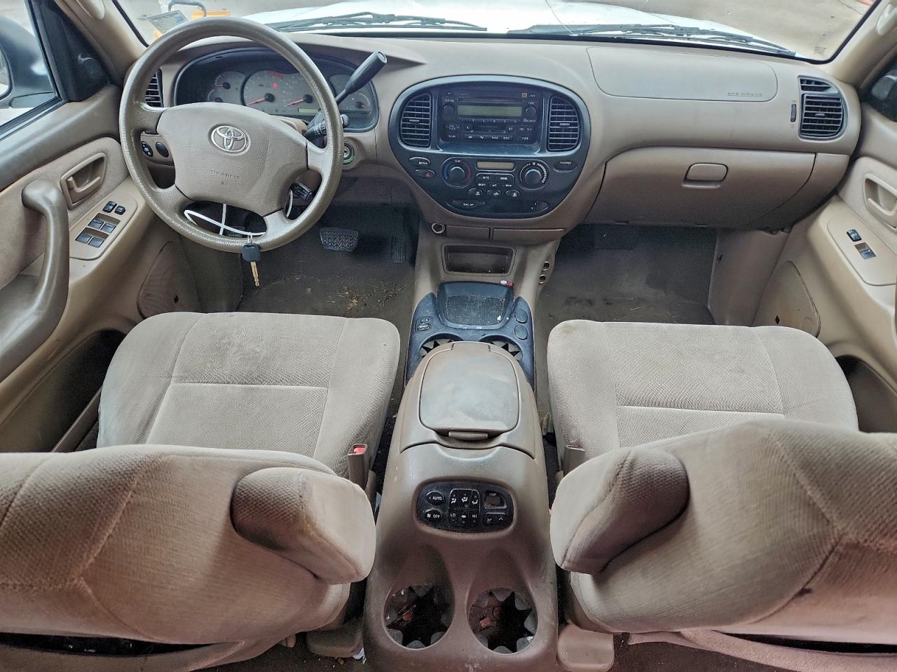 2004 TOYOTA SEQUOIA SR5 photo 8