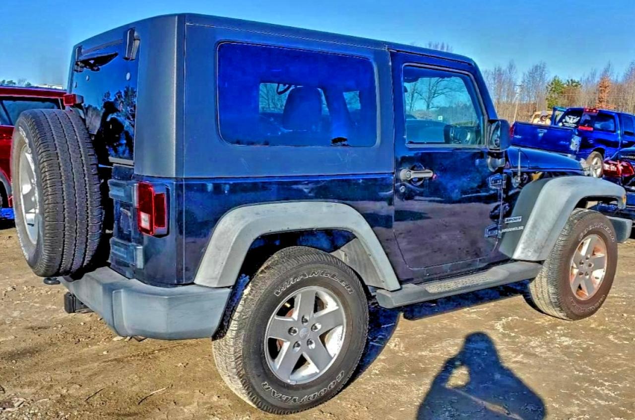 2011 JEEP WRANGLER SPORT photo 3
